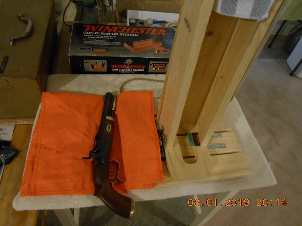 BP_pistol load stand_3331.JPG