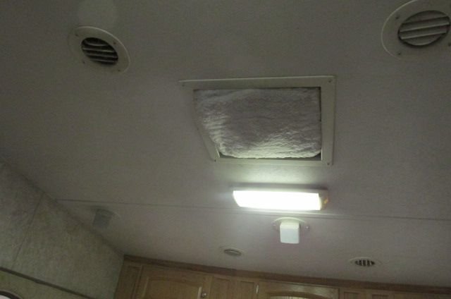 191116 002 vent insulation 001.jpg