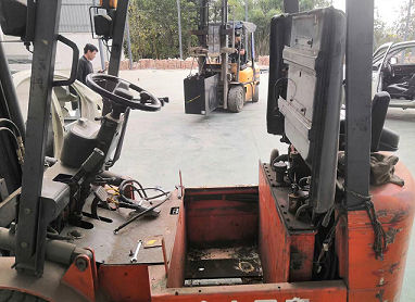 221123 001 forklift 001.png