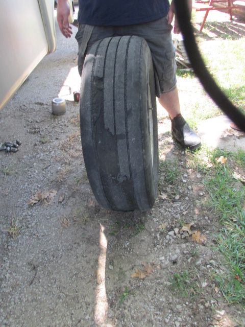 230818 001 bad tire Grain Valley MO 002.jpg