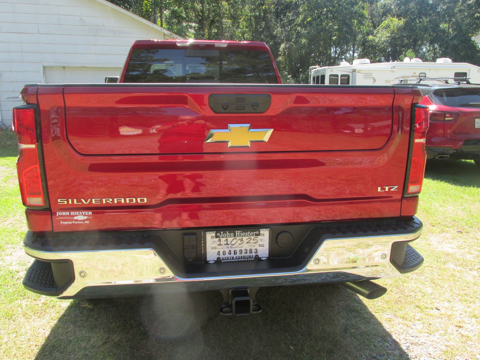 260908 003 tailgate 001.jpg