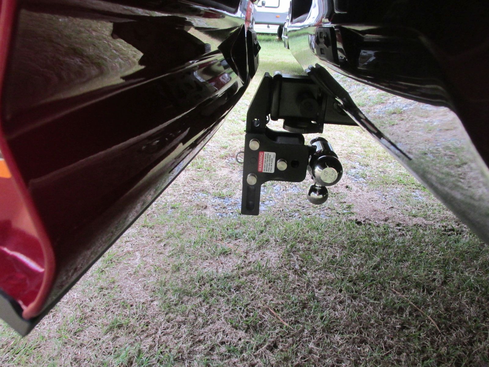 260927 001 B and W trailer hitch 003.jpg