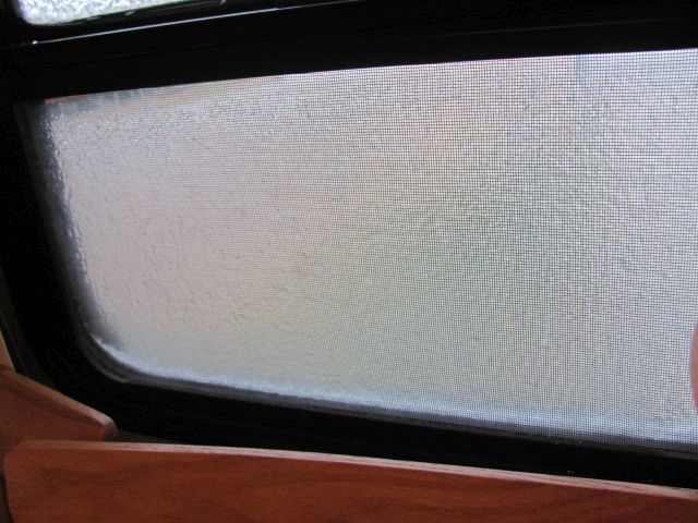 180116 001 Icy Window 003.jpg