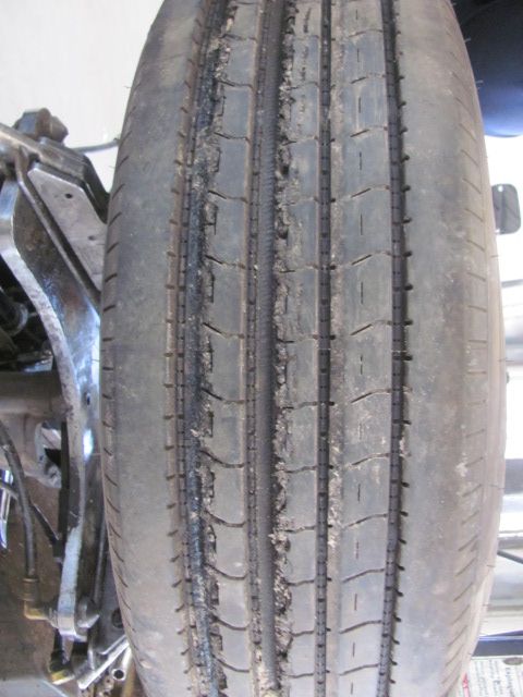 180307 002 damaged tire 001.jpg
