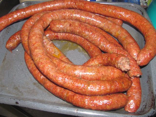 180324 001 sausage in new smoker 006.jpg