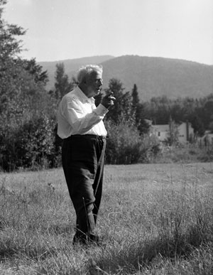 RobertFrost on his farm.jpg