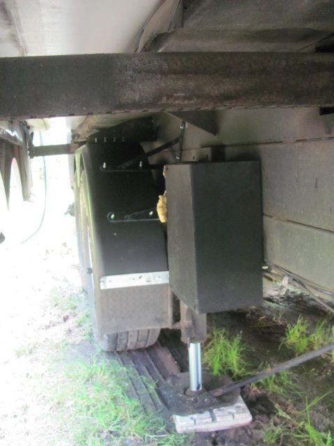 180522 001 new door side fender 002.jpg