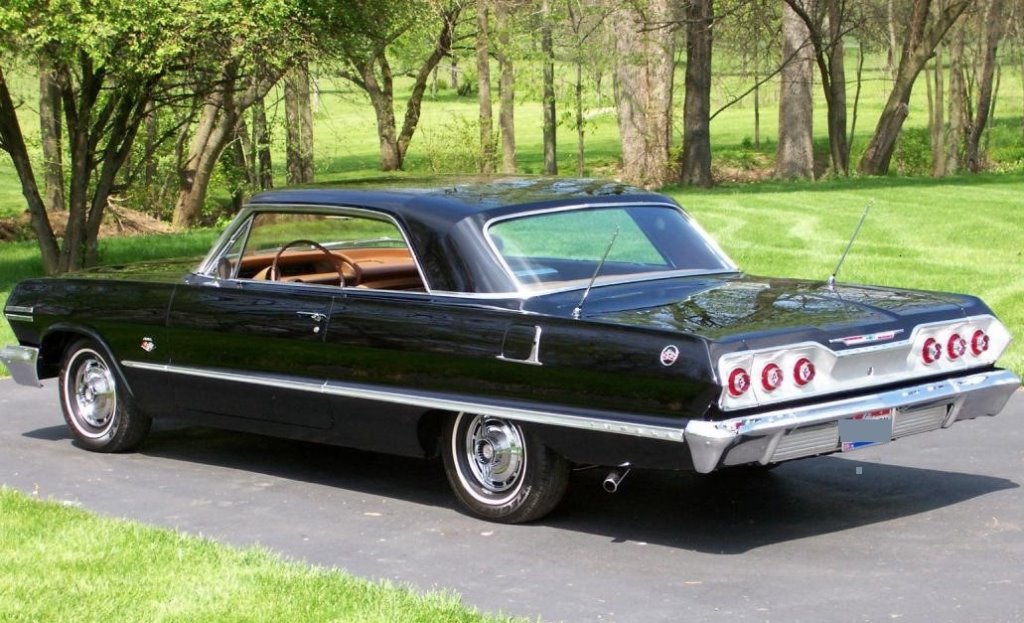 1963 Chevrolet Impala SS.jpg