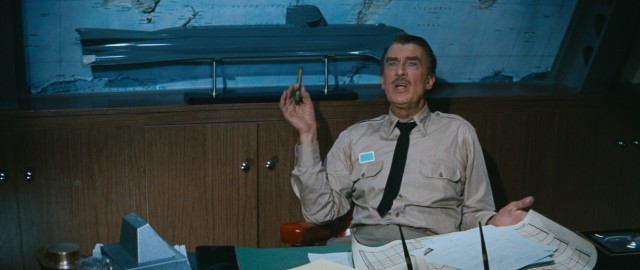 voyagetothebottomofthesea-05.jpg