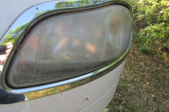 190417 001 weathered headlight 002.jpg