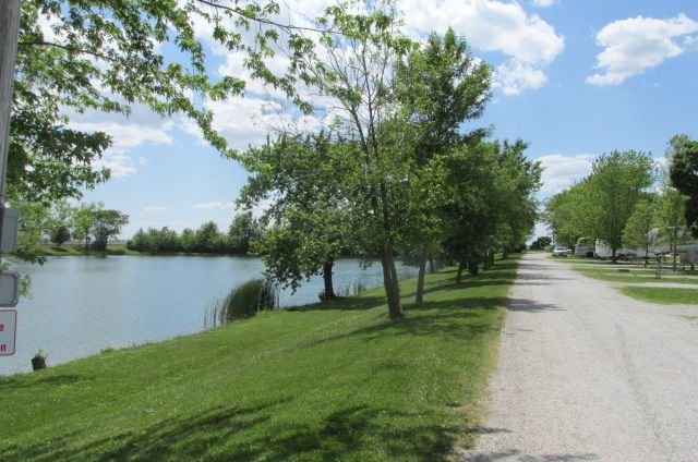 190611 002 the lake 002.jpg