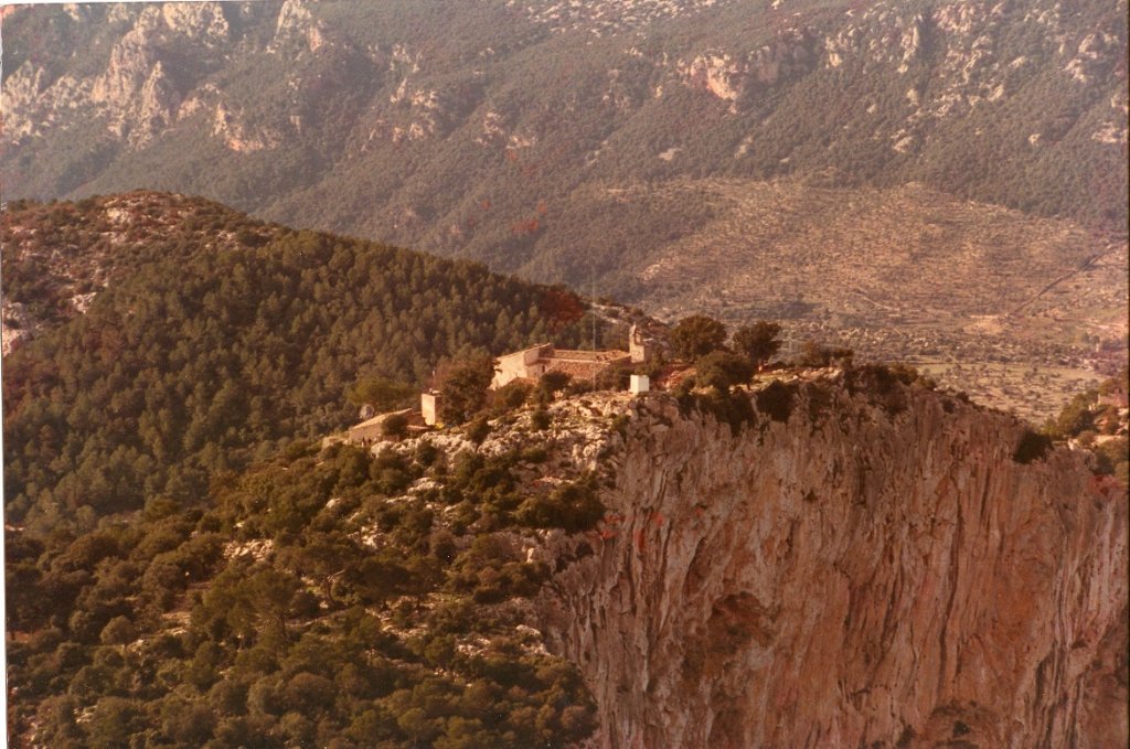spanish castle.jpg