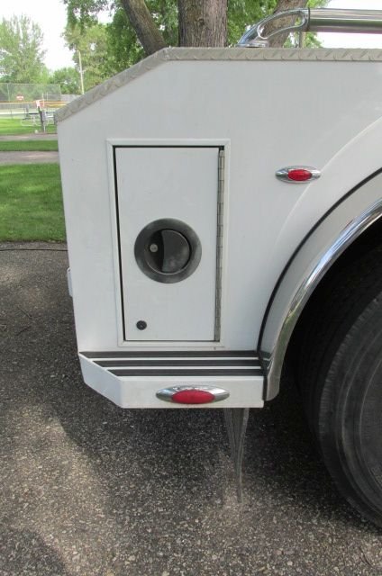 190804 001 rear passanger storage 001.jpg