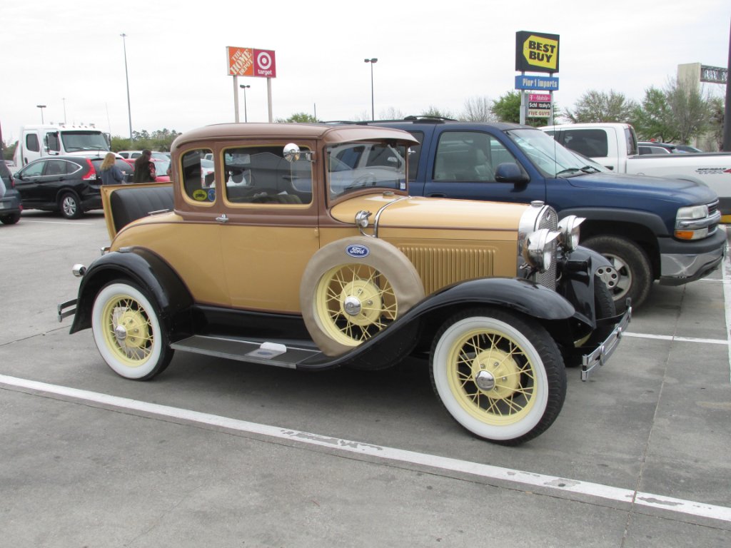 200307 001 Conroe Best Buy 002.jpg