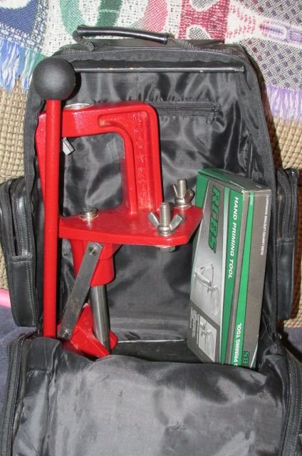 200409 003 carrying case 002.jpg