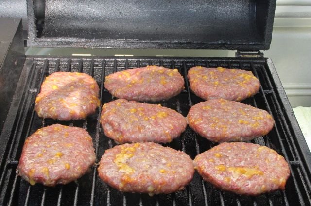 200709 001 HyVee Brats 005.jpg