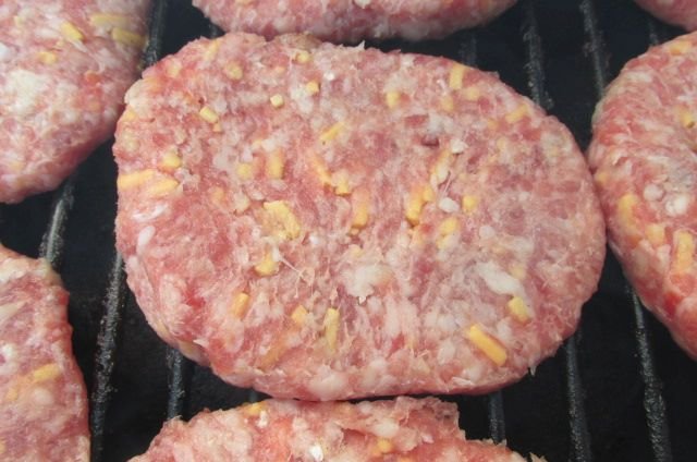 200709 001 HyVee Brats 003.jpg