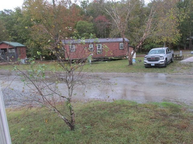 201025 002 still raining 002.jpg