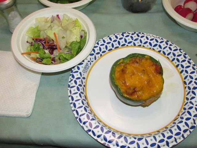 210304 001 stuffed peppers and salad 001.jpg