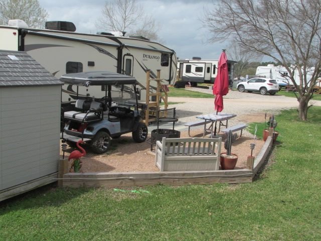 210311 001 site decorations @ Conroe 006.jpg