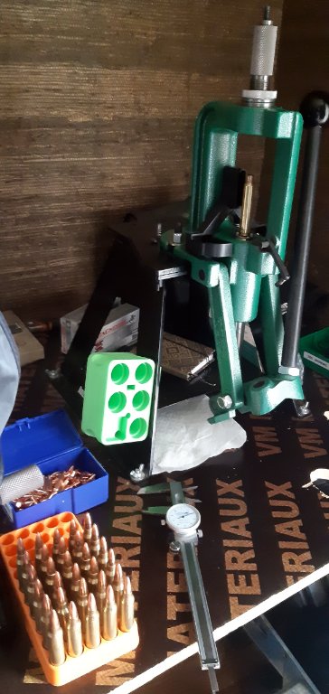 rechargement 300 win mag.jpg