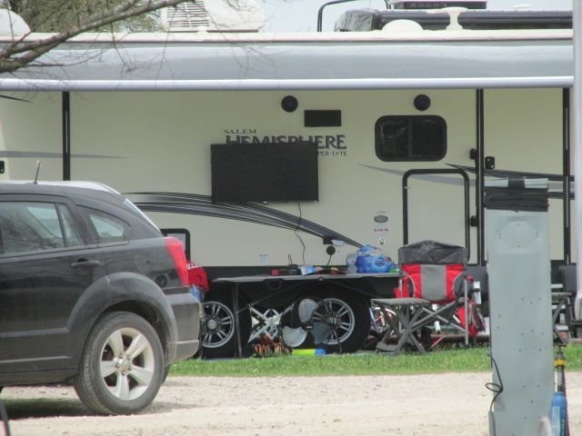 210313 002 awning 001.jpg