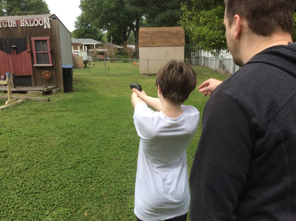 getting set to hit the gong with 177 pellets.jpg