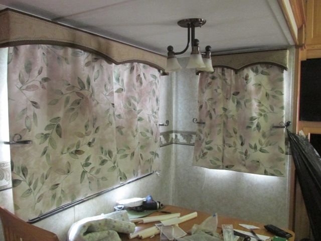 210527 005 dining area 002.jpg