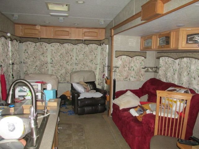 210601 003 flash with lights off 001.jpg