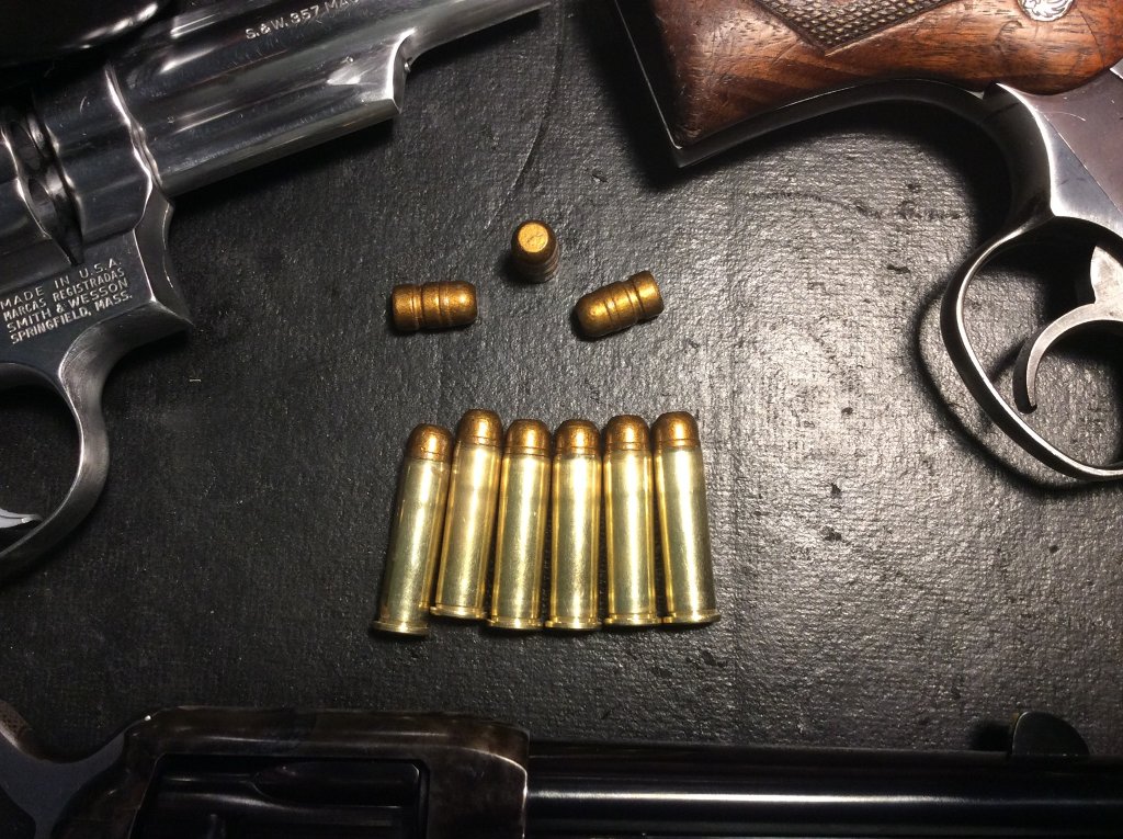 357 mag plinking load  158 gr RNFP  6.0 gr power pistol.jpg