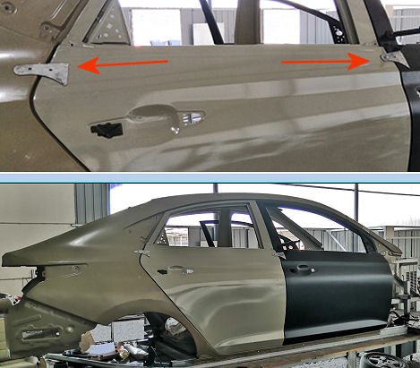 210920 001 fitting back doors and roll cage 001.jpg