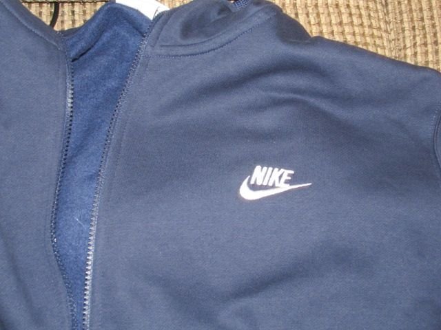 211028 001 Nike 002.jpg