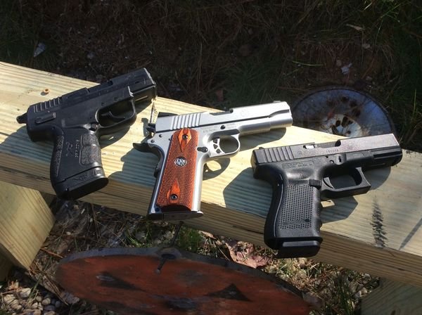 XDE 45   Ruger 1911 45    Glock 23  40.jpg