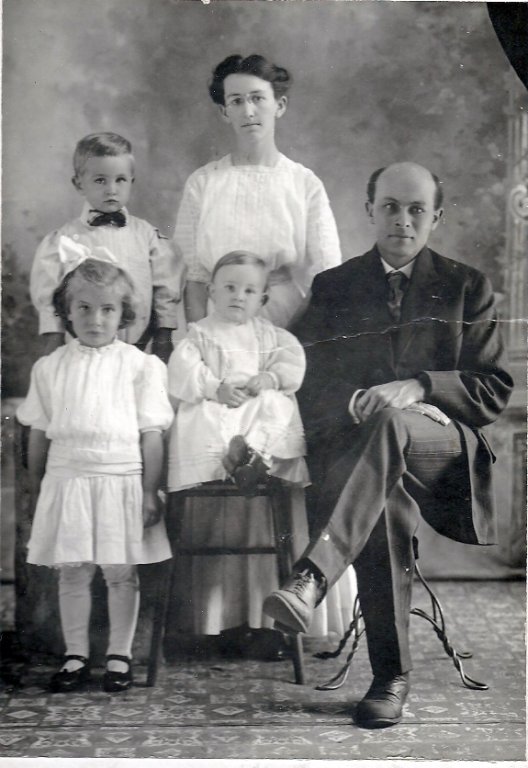 Harry and Edna Cooper Family early.jpg
