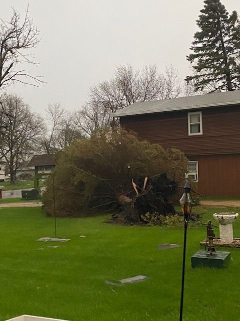 220512 001 wind storm damage at Bob's 002.jpg