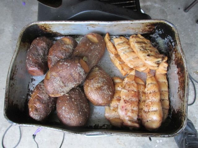 220524 002 chicken and taters 001a.jpg