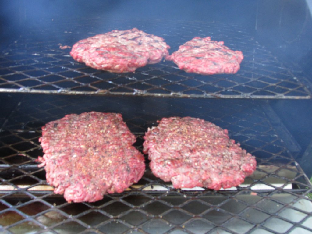 220622 001 first hamburger steaks in SD 001.jpg
