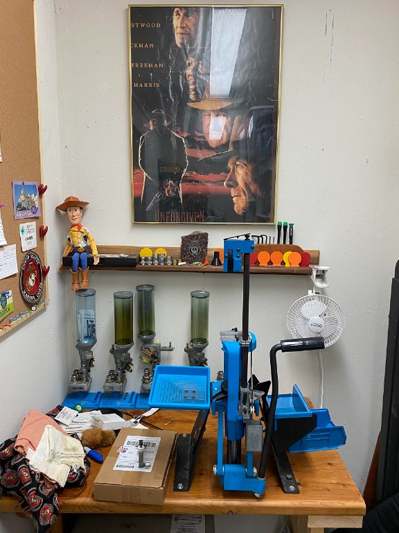 loading bench 220822.jpg