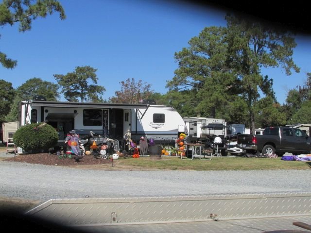 221014 001 ready for Halloween 001.jpg