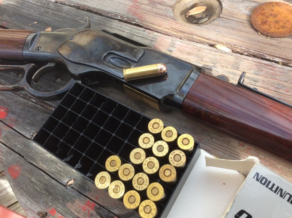 200 gr xtreme with 9 gr unique   good mild 44 mag load.jpg