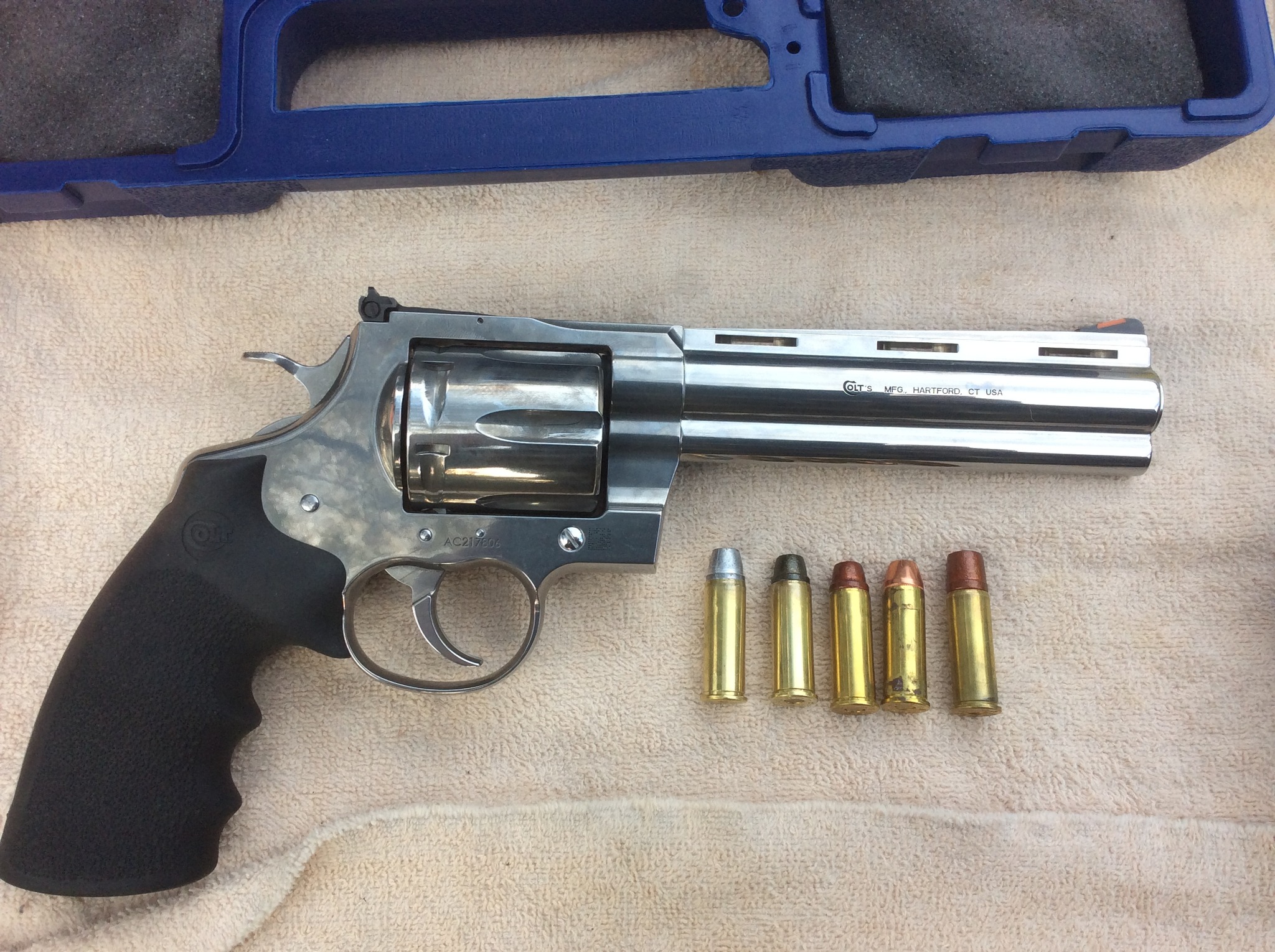 a fine shooting revolver with the loads shot today   11 28 22.jpg