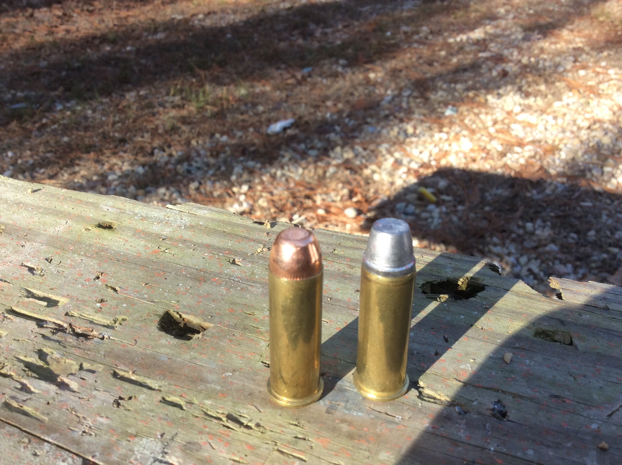 44 mag 200 gr xtreme and matts bullets 230 gr swc all with 9 gr BE-86 powder.jpg