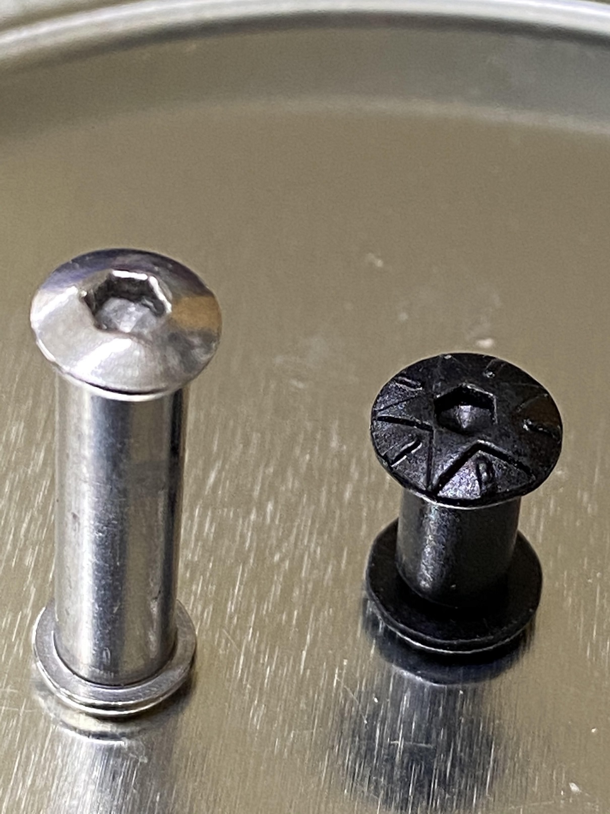 03 kit rivets.jpg