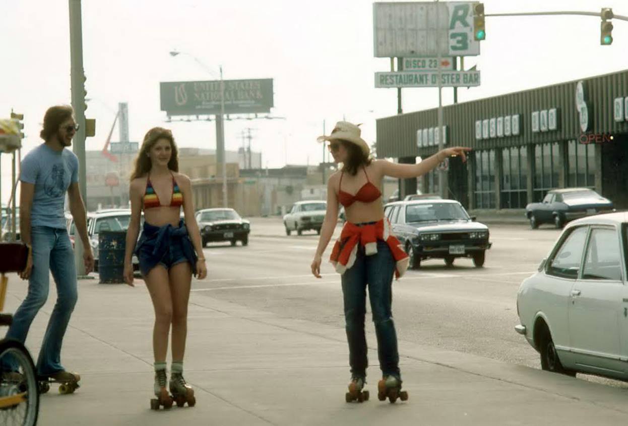 Roller skaters.jpg