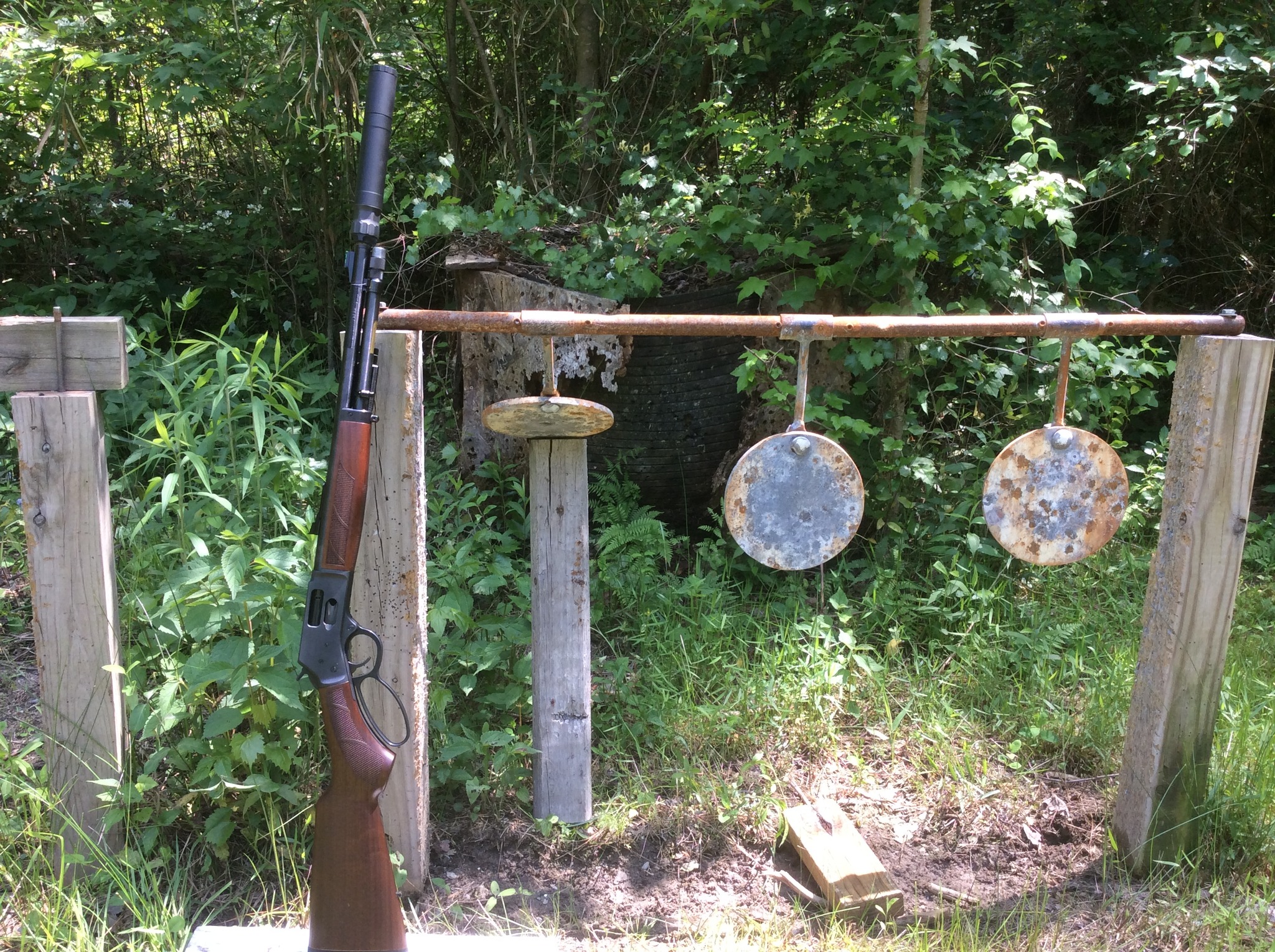 showing how high 8 inch plate swung after slammer hit.jpg