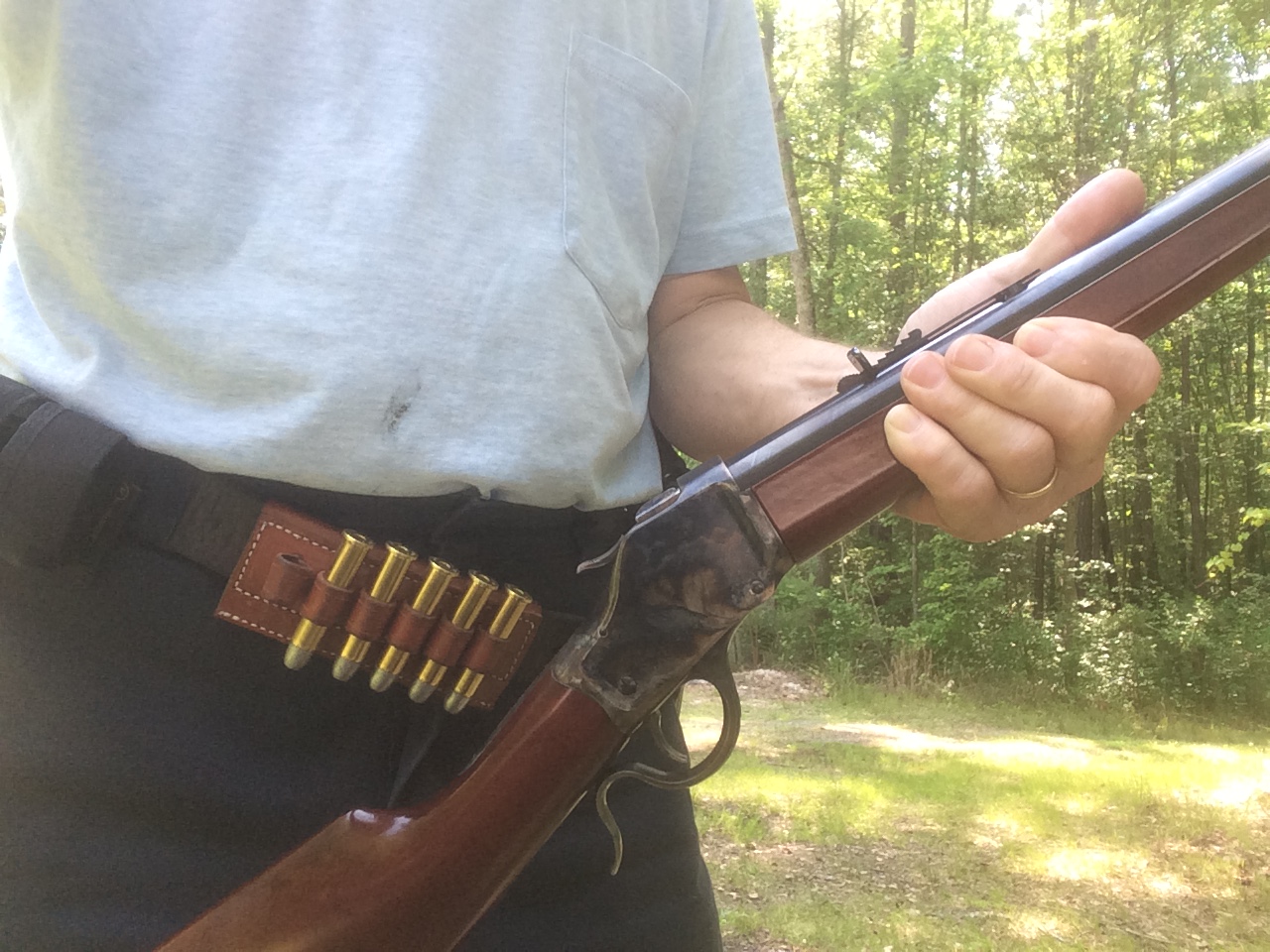 all you need for anything  5 rounds of 405 gr 45-70 loaded with mild 13 gr unique.jpg