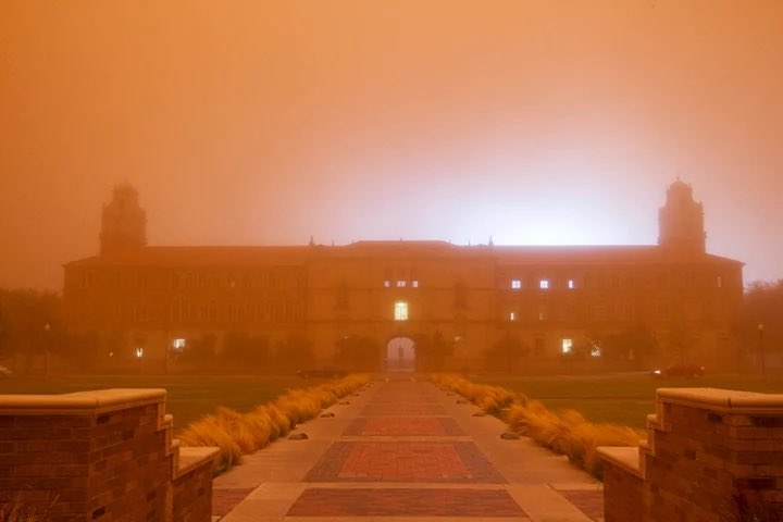 Dust Storm.jpg