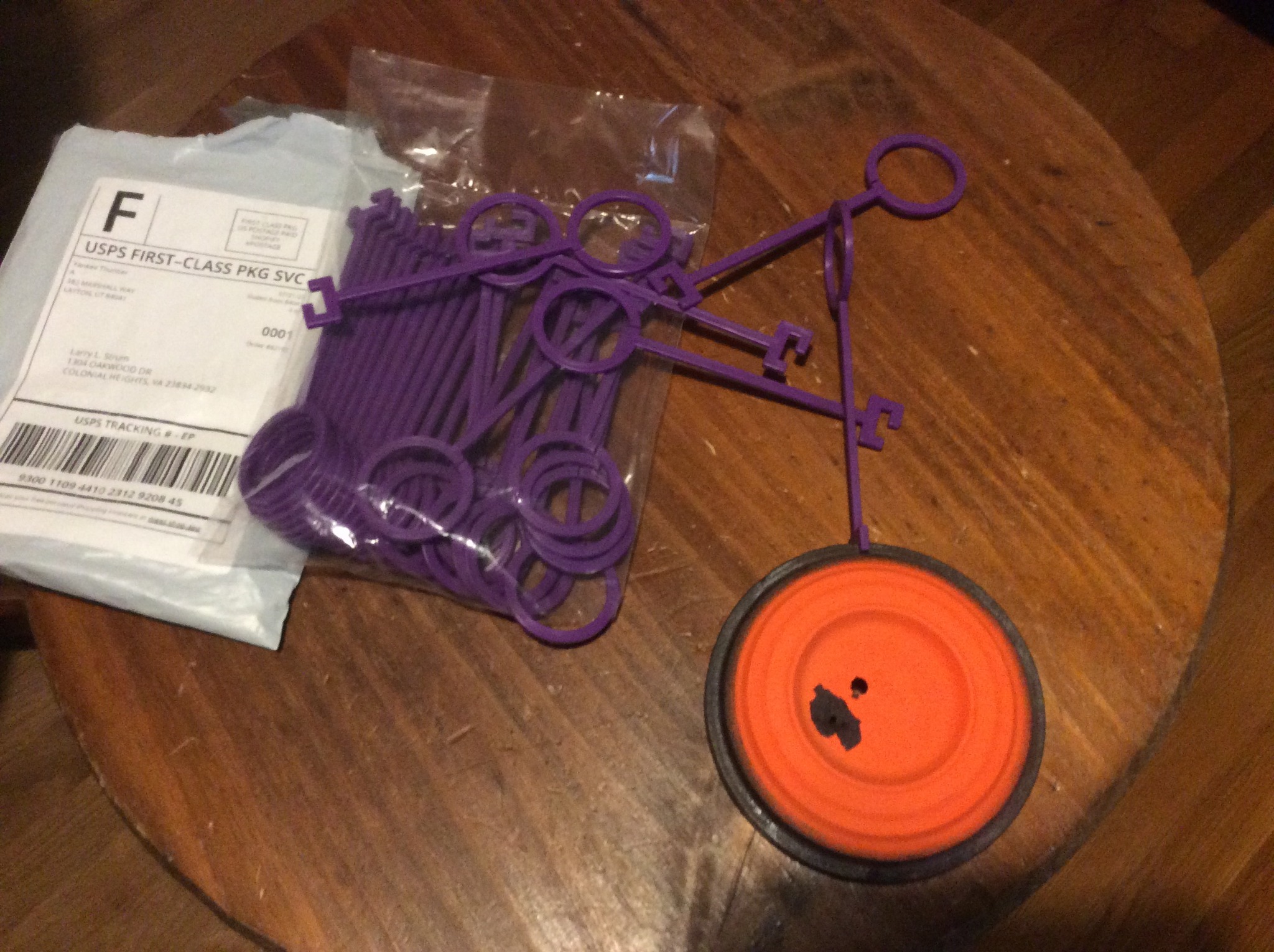 yankee thunder clay hangers.jpg