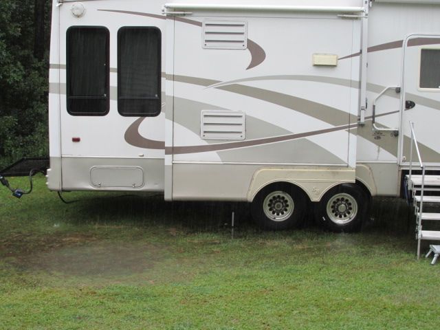 230923 001 steady rain 001.jpg