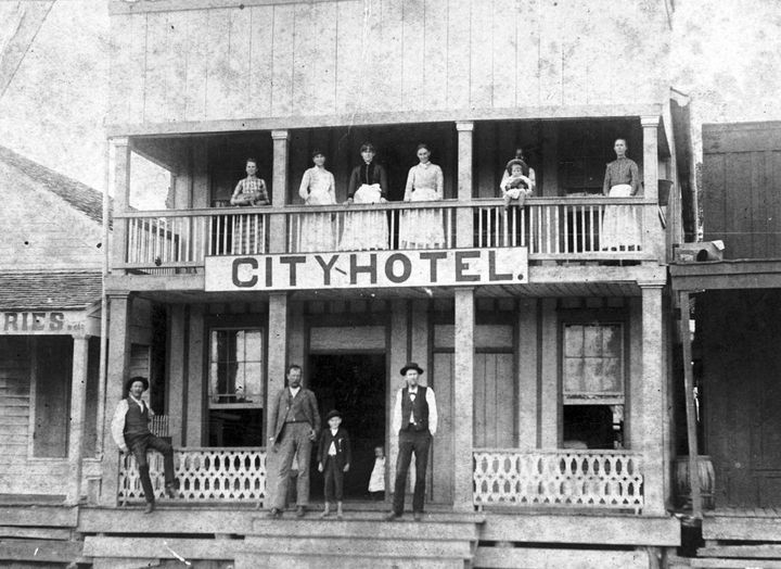 City Hotel.jpg